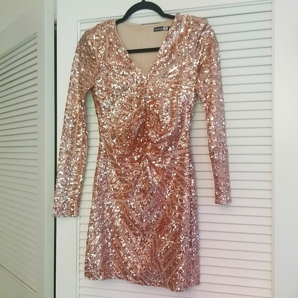 Dresses & Skirts - SEQUINS Dress (Size 2)
